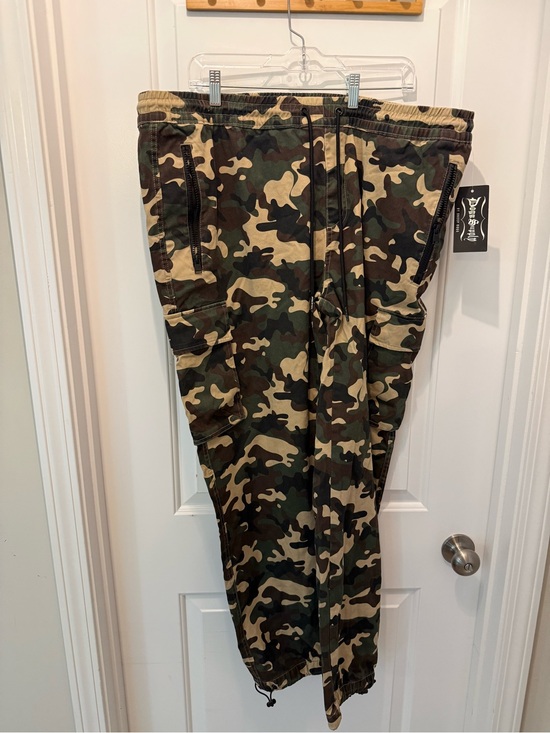 Snoop Dogg Other - Men's Camouflage Cargo Joggers - Elastic Waist, Multi-Pocket